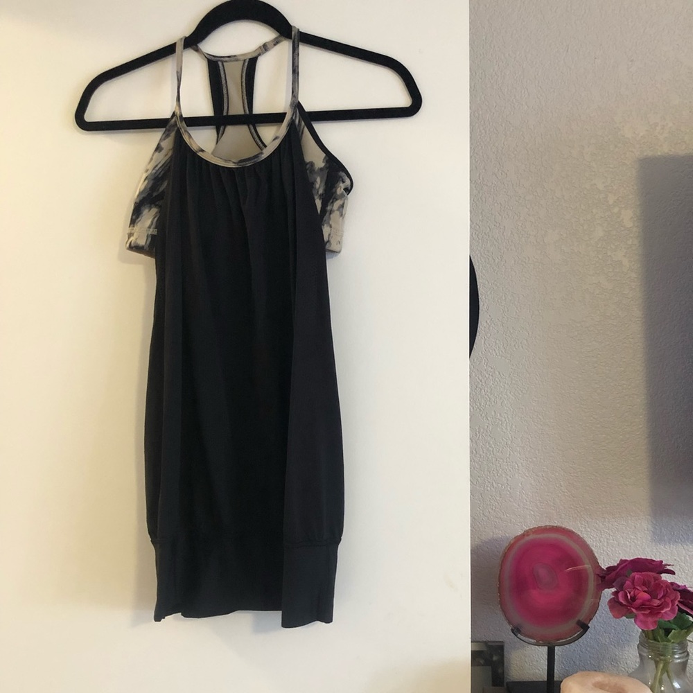 Lululemon Athletica no limits tank top